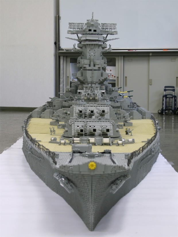 Pancernik Yamato z klocków Lego