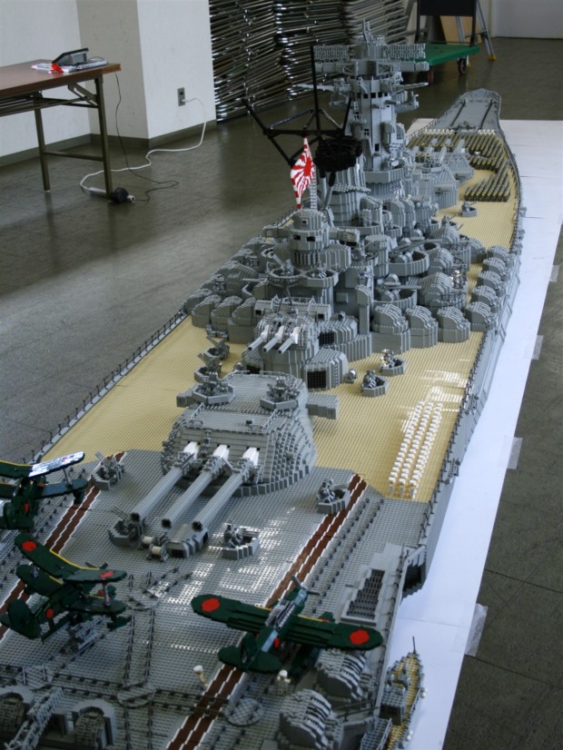 Pancernik Yamato z klocków Lego