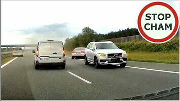 Kierowca Volvo chciał zaoszczędzić kilkadziesiąt sekund, doprowadził do wypadku