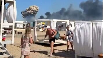Turyści uciekają w popłochu - wybuchy na Krymie