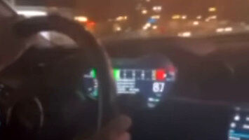 Instagramerka wypożyczonym samochodem jedzie 140 km/h w centrum Warszawy