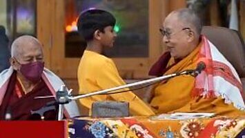 Szokujący film z Dalajlamą