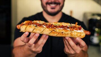 CZOSNDOG – polski hot dog, który podbił Internet