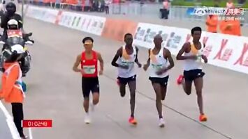 Niewzbudzające podejrzeń zwycięstwo chińskiego biegacza w półmaratonie w Pekinie