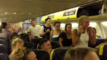 Ryanair wyrzuca z pokładu samolotu uciążliwe "laski"