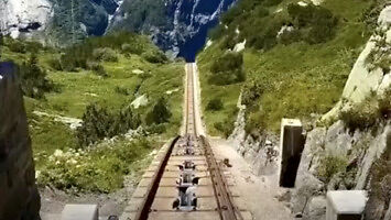 Kolejka Gelmer w dolinie Haslital w Szwajcarii