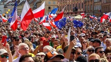 Marsz 4 czerwca w Warszawie przymrużonym okiem Tomasza Olbratowskiego