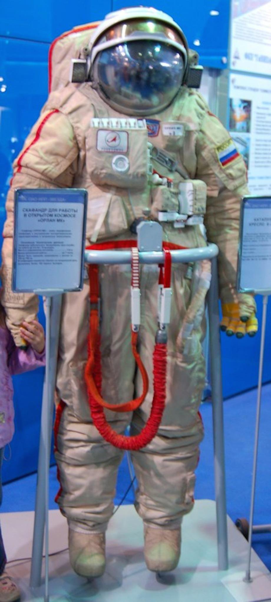 check-out-the-evolution-of-the-space-suit-41-hq-photos-28