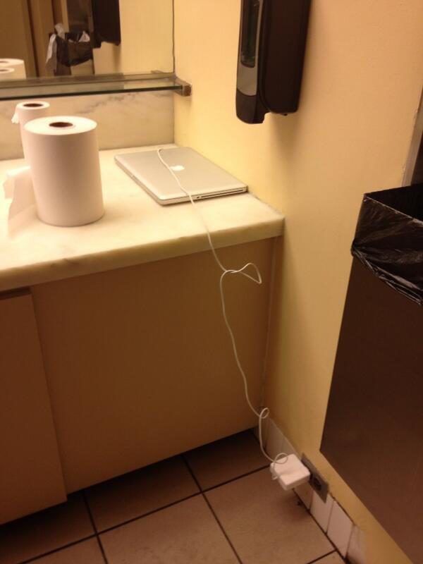 people-will-go-to-desperate-lengths-to-charge-their-phones-22-photos-12