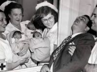 Ojciec zemdlał po dowiedzeniu się, że żona urodziła trojaczki, 1946 rok