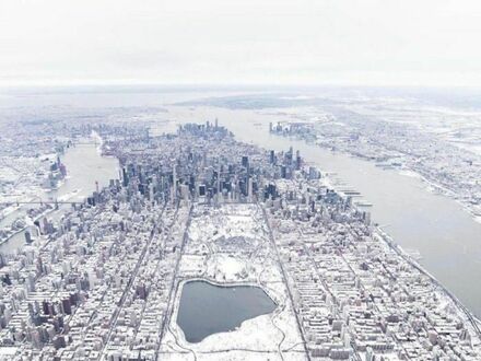 Śnieżny dzień w Nowym Jorku