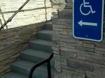 Schody dla niepełnosprawnych