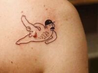 Jak zakamuflować pieprzyk tatuażem