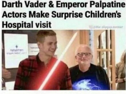 Aktorzy grający Dartha Vadera i Imperatora Palpatine niespodziewanie odwiedzili szpital dziecięcy