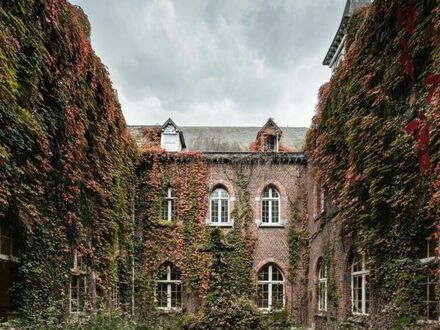 Opuszczony monastyr w Belgii przejęty przez matkę naturę