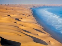 Miejsce, gdzie pustynia Namib styka się z Atlantykiem