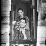 Selfik w lustrze równo sto lat temu - Japonia, 1920