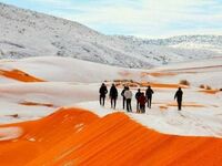 Śnieg na pustyni w Maroku