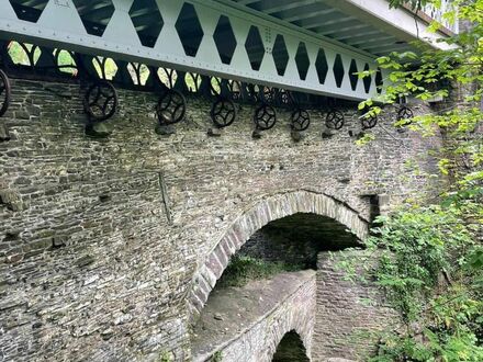 Trzy generacje mostów w Walii