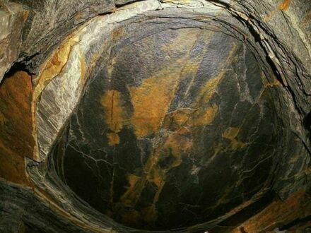 Formacja skalna Oko Smoka w kopalni w Lancashire w Anglii