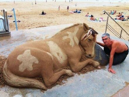 Niesamowita rzeźba z piasku