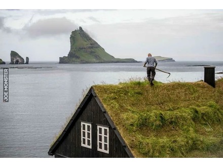 Kiedy sąsiad mówi, że idzie skosić dach domu to wiadomo, że mieszkasz na Islandii