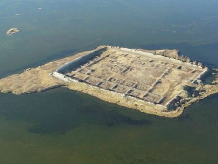 1500-letni fort odkryty na środku jeziora na Syberii