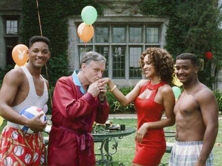 Will Smith, Alfonso Ribeiro i Karyn Parsons z Hugh Hefnerem w posiadłości Playboya, 1993