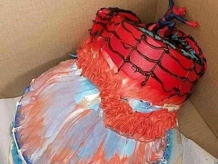 Spiderman próbował uratować tort