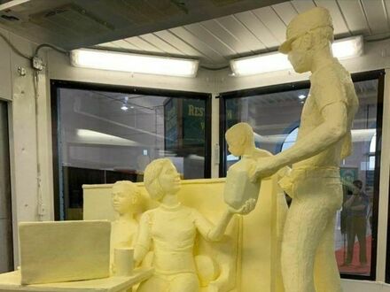 Rzeźba w całości zrobiona z masła