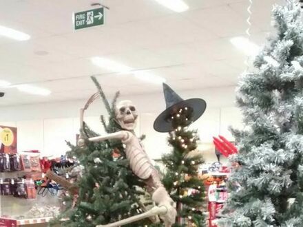 Kiedy świąteczne dekoracje wejdą do sklepów jeszcze przed Halloween