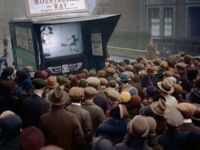 Londyńczycy oglądający Myszkę Miki w 1931 roku