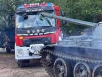 Podczas  festynu promującego kandydata z PiS w miejscowości Bielany-Wąsy czołg zaatakował wóz strażacki