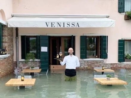 Resauracja w Wenecji nadal otwarta