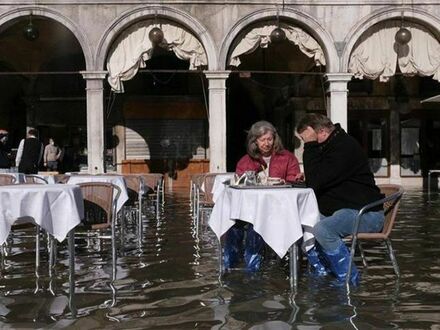 Romantyczna kolacja w Wenecji