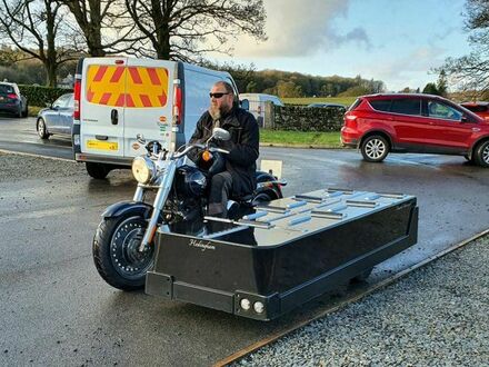 Harley Davidson do przewożenia trumien na pogrzeby motocyklistów