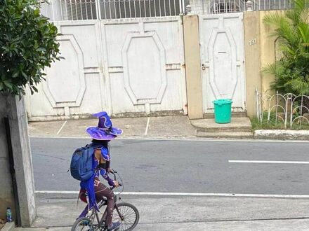 Czarodziejka w drodze do szkoły