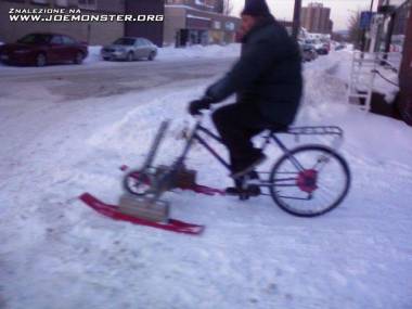 W zimie też można bezpiecznie jeździć rowerem