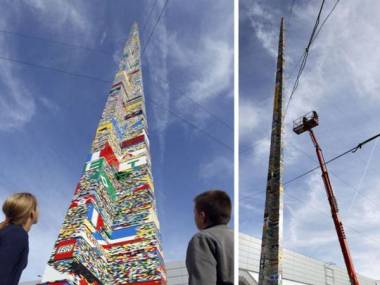 Wieża Babel z klocków Lego