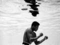 Muhammad Ali trenujący do walki pod wodą - 1961 rok