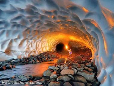 Jaskinia na Alasce
