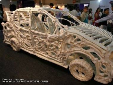 A to jest szkielet samochodu
