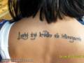 Lepiej chodzić do tatuażysty, który zna się na ortografii