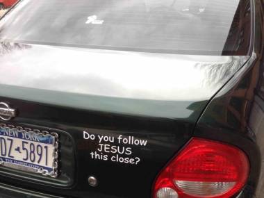 Za Jezusem też podążasz tak blisko?