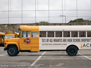 "75% więźniów zostało kiedyś wyrzuconych ze szkoły"