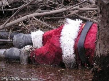 Komuś nie spodobał się prezent i zemścił się na Mikołaju