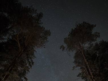 Chatka w Laponii nocą