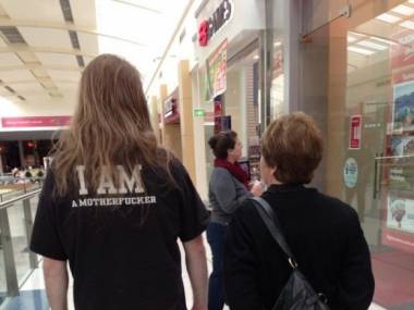 W sam raz koszulka na spacer z mamą po centrum handlowym