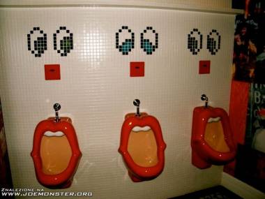 Jedna z dziwniejszych męskich toalet