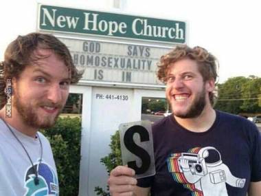 "New Hope Church: Bóg mówi, że homoseksualizm jest w środku"